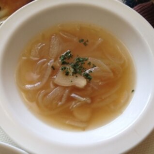 白だしで作る、玉ねぎと生姜のスープ